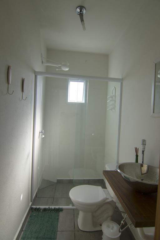 אובטובה Haleiwa Chales E Suites - A Guest House Do Prumirim מראה חיצוני תמונה